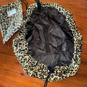 Lay-n-Go Cosmo Drawstring Cosmetic & Makeup Bag Organizer 16”